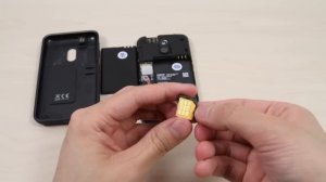 How to insert and remove the Micro SIM card on Nokia Lumia 620