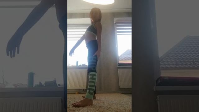 как научиться делать переворот назад