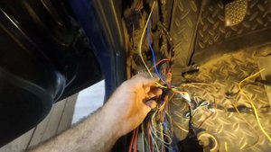 Подключение центрального замка Opel Astra H по аналогу.