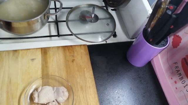Праздничное заливное из мясо курицы