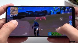 Xiaomi Redmi Note 11 test game Fortnite