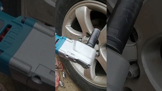 аккумуляторный угловой гайковёрт, Китай ????