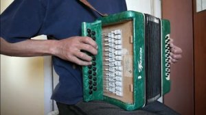 Сюк, сюк Ковава (Мордовская песня) разбор на гармони №-350 с цифрами