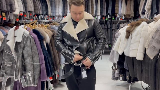 662 ПОКАЗЫВАЮ ШУБЫ - ВЫ ТОЛЬКО ПОСМОТРИТЕ! Привоз норковых шуб в Дубне Меховой на Тверской смотреть онлайн
