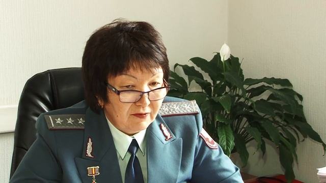 И магнитофон импортный и пиджак замшевый… Три! смотреть онлайн