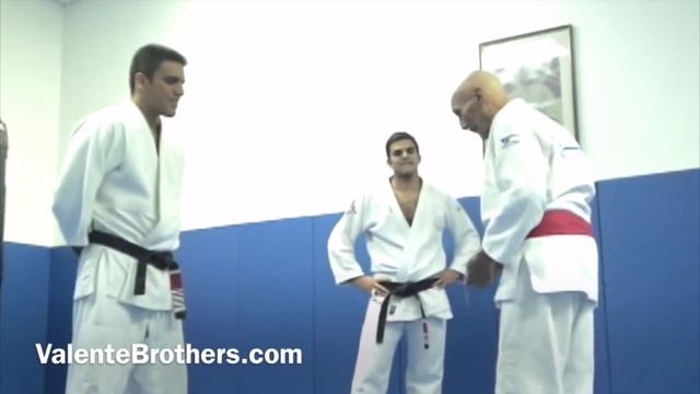Helio Gracie on the Jiu-Jitsu Belt System смотреть онлайн