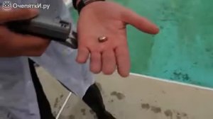 Замедленный полёт пули под водой