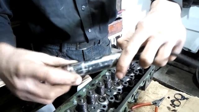 Ремонт головки om366 заміна різиновых колец під стаканами форсунок  частина 1