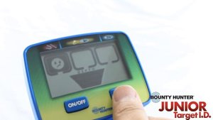 Лучший металлоискатель для детей — Bounty-Hunter Junior Target I.D.