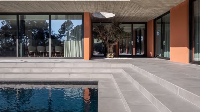 Contemporary House Design Blends Of Modernity And The Tranquility Of Its Natural Surroundings смотреть онлайн