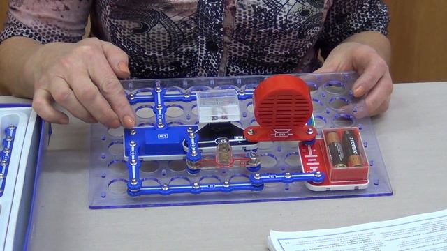 Схемы управления  звуками и сигналами пьезоизлучателем.