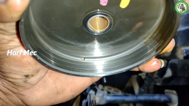 TVS XL Super Clutch Shoe Replacement In Telugu||Hari Mec смотреть онлайн