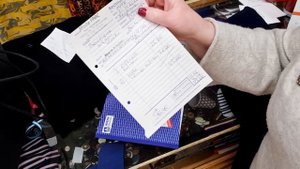 Как обработать подгиб "паутинкой". Укорачиваю трикотажный комбинезон.