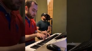 Аркадий Думикян запись песен в студии