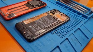 Redmi 9T/Poco M3 не включается. не реагирует на зарядку. видится компьютером. #Honor #Redmi #Huawei