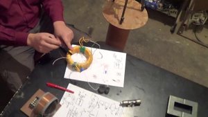 2-4 Александр Мишин в Усово о сути физических явлений в электричестве 5.10.2014 - Глобальная Волна