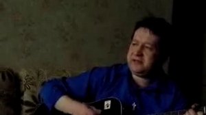 Печально чайки над волной кружат