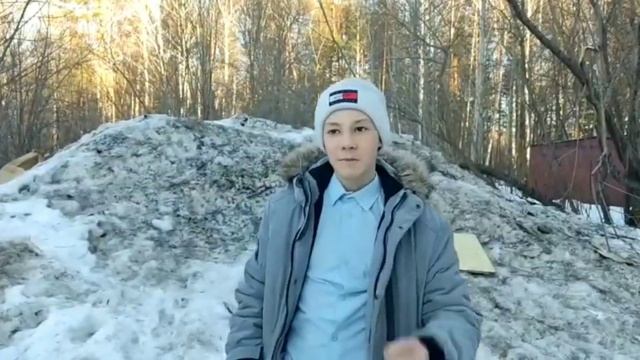 Путешествуем по Мухосранской области. Первый город Много-Говно-Горск.