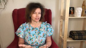 Доула Джамиля рассказала про РИТУАЛ С КЛАДБИЩЕНСКОЙ ЗЕМЛЕЙ мужа Сони Стужук