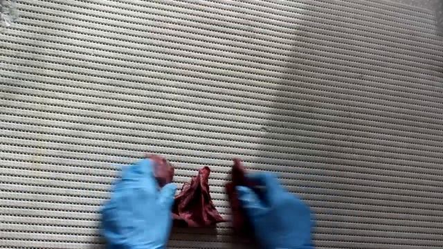 Мокрое валяние розы из шерсти. / Wet felting roses. смотреть онлайн