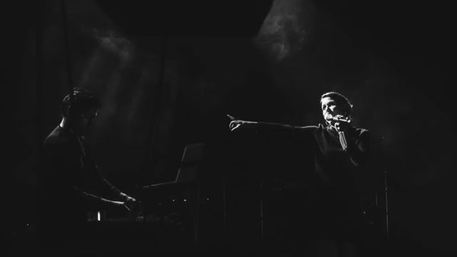 LEON SOMOV & JAZZU - Po Mano Oda смотреть онлайн