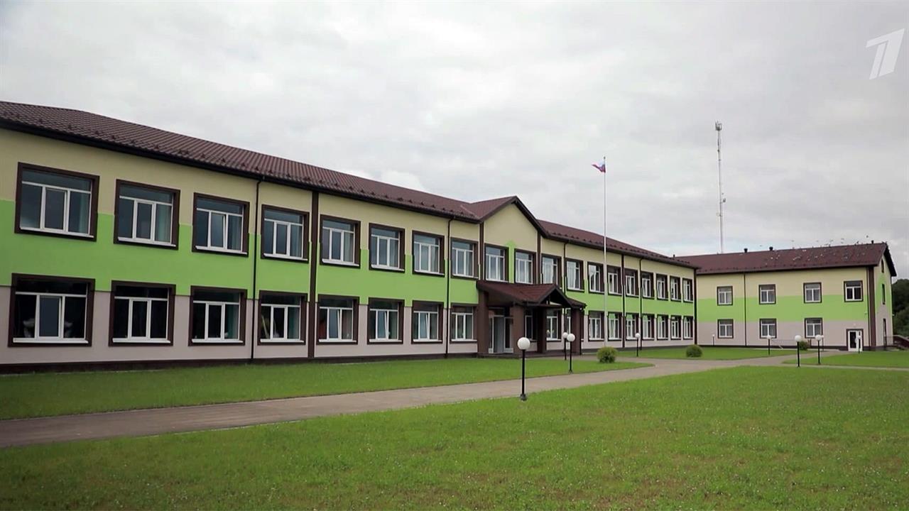 Вячеслав Володин посетил в Смоленской области школу для детей-сирот и из малообеспеченных семей