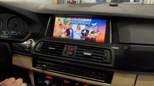 BMW F10 - увеличенный монитор с доп мультимедиа