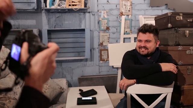 Как правильно улыбаться на камеру, осторожно заразный смех ))) смотреть онлайн