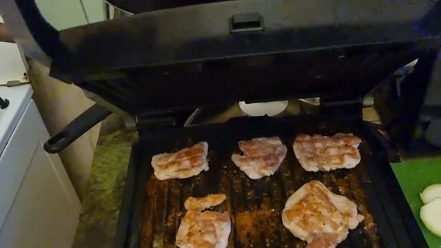 Гриль. Вкусный ужин. смотреть онлайн