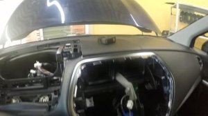 Защита от угона Suzuki SX4 Пример разбора салона для скрытной установки