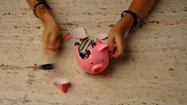 Разбиваем копилку