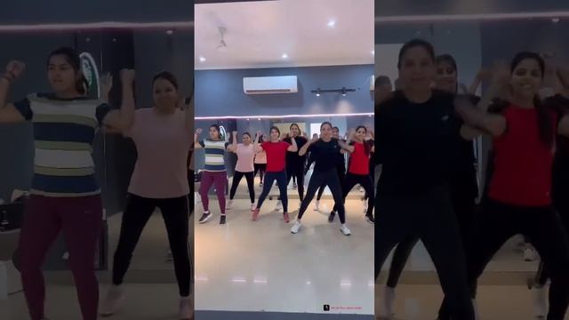 Toca Toca | Remix | Zumba | Fitness session | Fit Moms | Workout смотреть онлайн