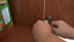 Ремонт посадочного места мебельной петли