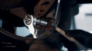 Снятие задних амортизаторов Nissan