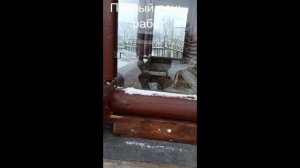 Замена нижних оцилиндрованных бревен на брус. Соединение бруса.  Разбираем особенности замены.