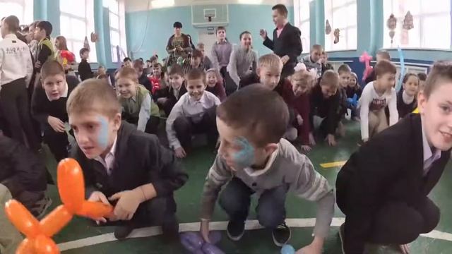 Волонтерская акция "Чужих детей не бывает" - День Святого Николая 2017 смотреть онлайн