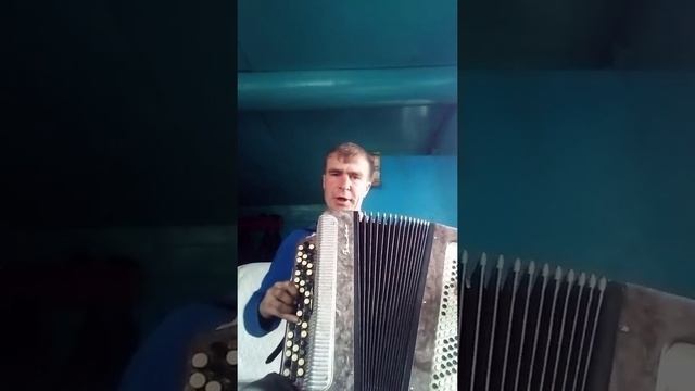 песня зелёная фуражка смотреть онлайн