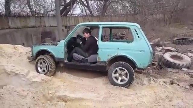 НИВА 4Х4 РЕАНИМАЦИЯ СТАРУШКИ смотреть онлайн