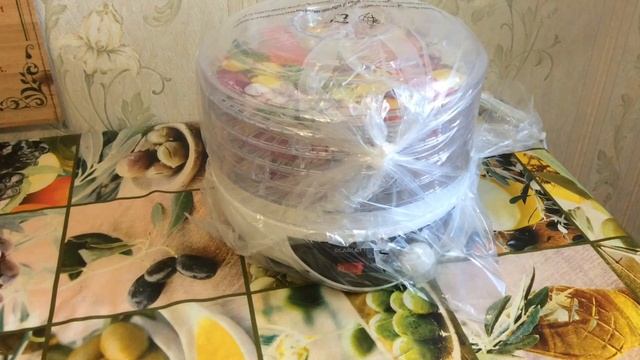 Распаковка сушилки для овощей SCARLETT SC-421 смотреть онлайн