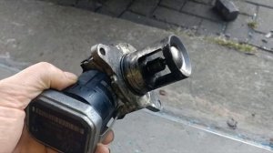 How to repair a stuck EGR of a Mercedes Vito/Viano/Mixto W639 | Reparatur eines festgebackenen AGR