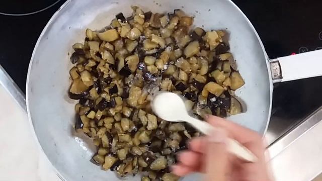 ЛЕТНИЙ ОМЛЕТ с овощами!!!! Баклажаны перец..........ОЧЕНЬ вкусно! смотреть онлайн