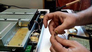 Ремонт телевизора ELENBERG LVD-1902 не включается.