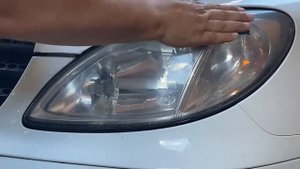 Полировка фары в ручную Мерседес Вито 639