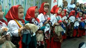 Уж ты прялица-кокорица моя...