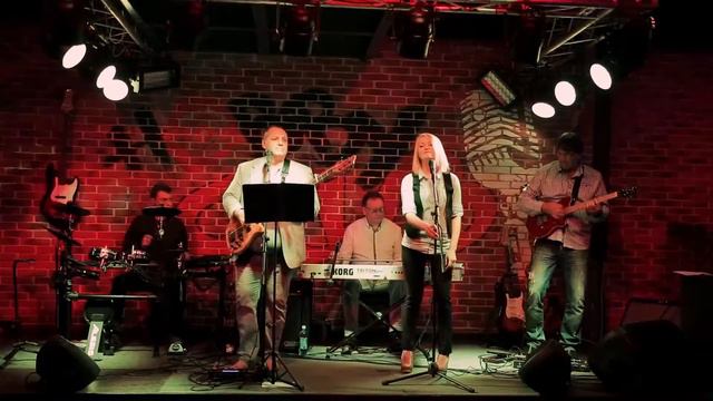 Мальчихин Андрей и Кавер-группа "Бумеранг" Астрахань - Come тogether (Hobby Club 25.10.2014) смотреть онлайн