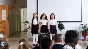"Мама" Слова и музыка: Анна Петряшева
