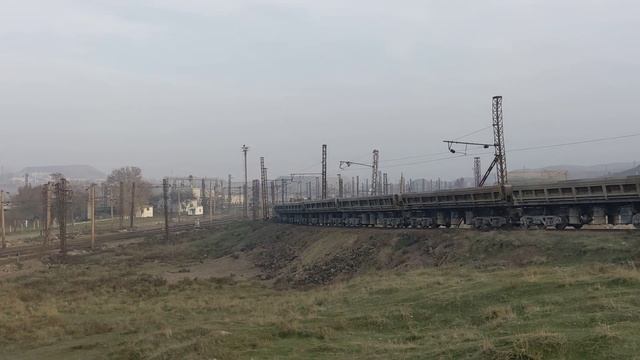 ПЭ2У-068 ТЯГОВИЙ АГРЕГАТ В ПЕРЕГОНЕ СТ.КАЛЬМАКЫР И СТ.ПАРОДНАЯ // АО АГМК // смотреть онлайн