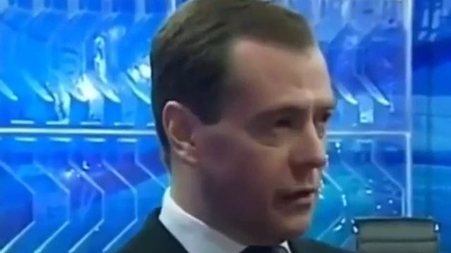 Медведев говорит про НЛО. смотреть онлайн