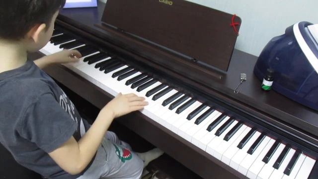 ИГРАЮ НА ПИАНИНО / 3 ГОДА НАЗАД! смотреть онлайн