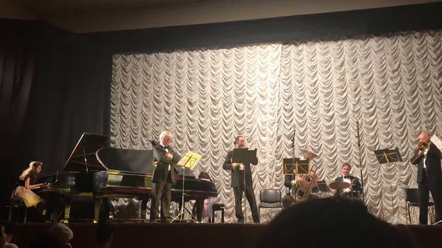 Брасс-Ансамбль «Каприз», Ева и Диана Мелконян